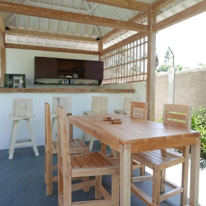 מטאראם Silir Villa "Your Cozy Home" מראה חיצוני תמונה