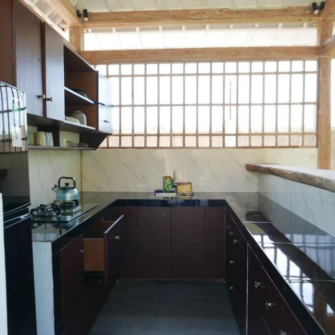 מטאראם Silir Villa "Your Cozy Home" מראה חיצוני תמונה